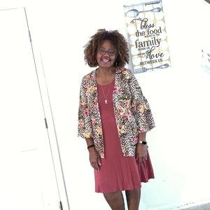 Meet your Posher, Cherrie